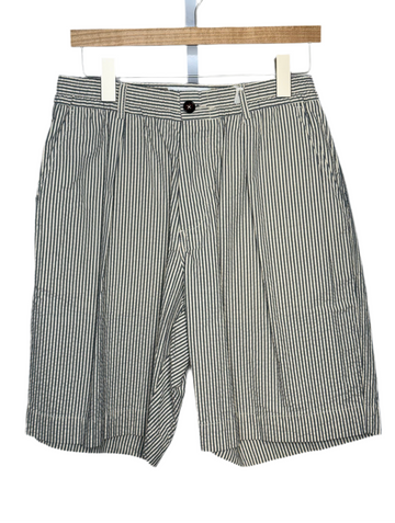 Pleated Track Short Derby Stripe Grey