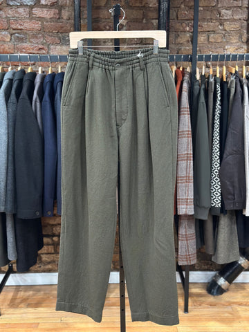 Serge Tumbler Single Pleated Wide Easy Pants Olive Wool