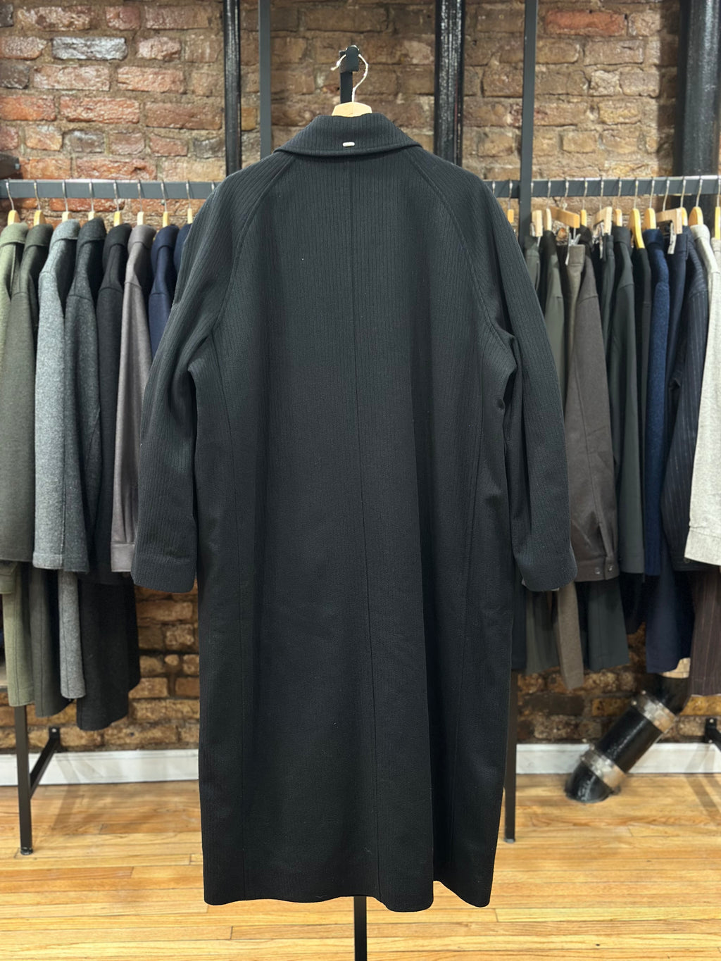 Collapse Carcoat Black Jumbo Bedford – Cueva Collapse Carcoat Black Jumbo Bedford – Cueva