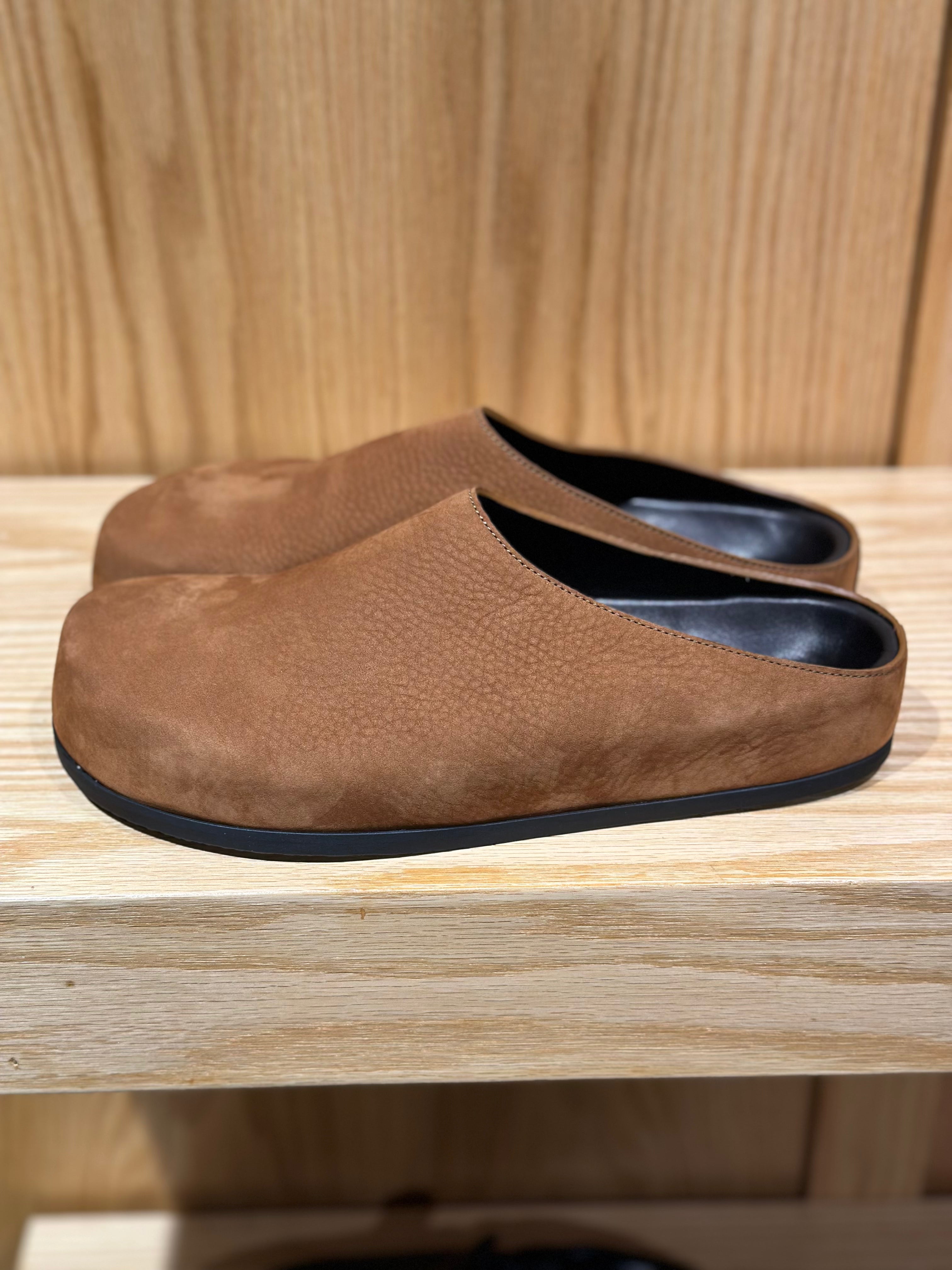 New Footwear – Cueva