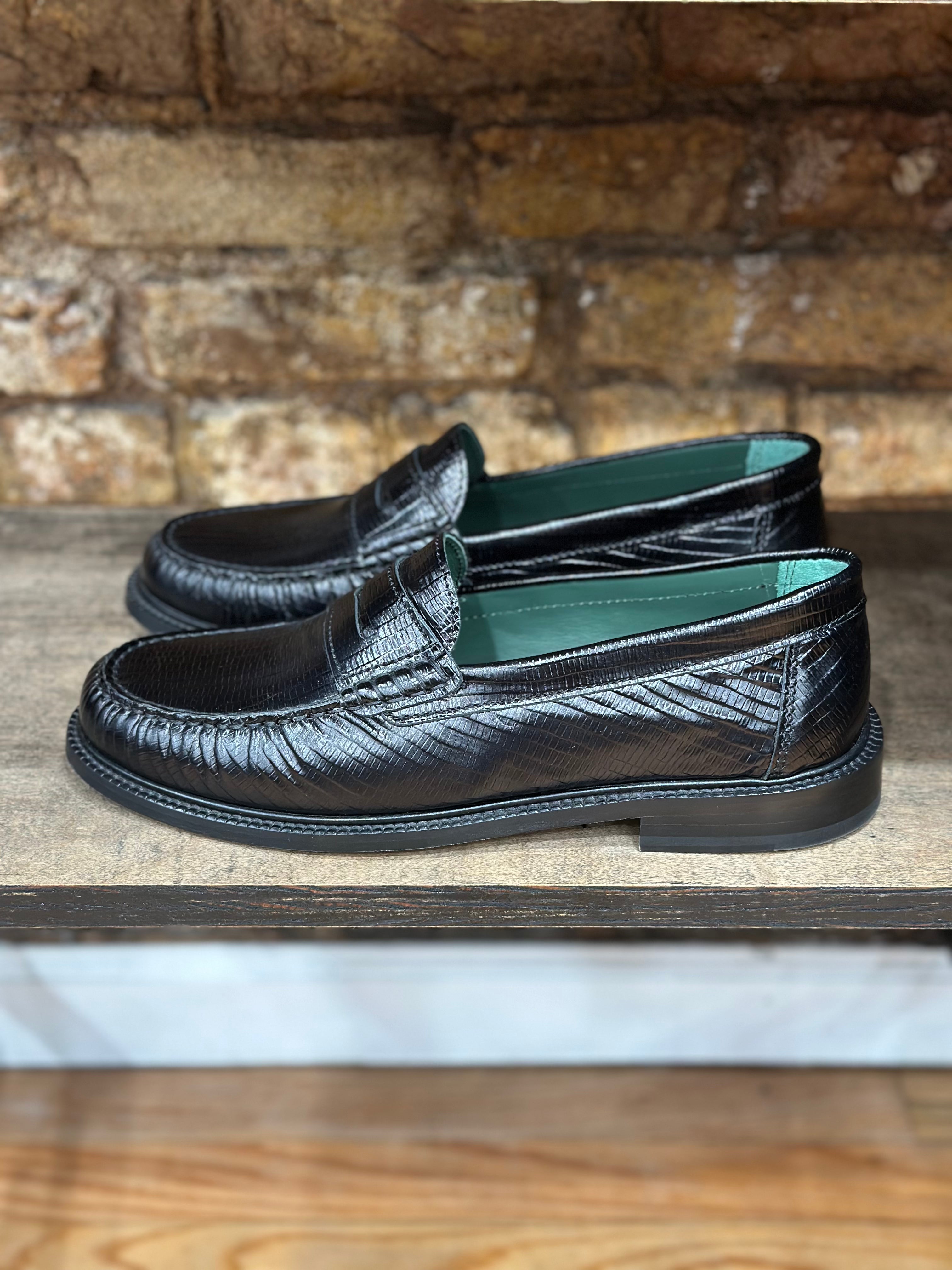 New Footwear – Cueva