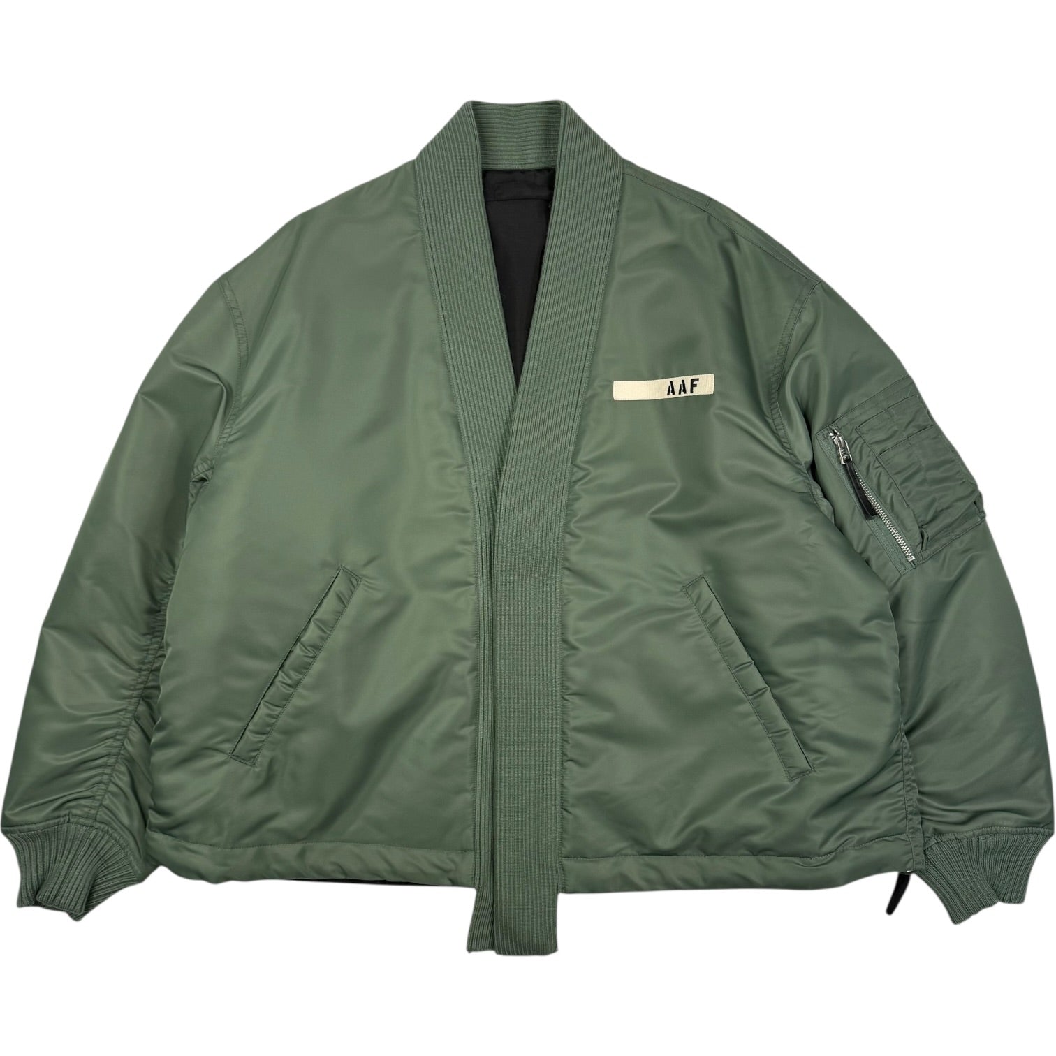 MH40 APPLIED ART FORMS カーキ APPLIED ART FORMS × Master & Dynamic、宇宙服に由来した新作