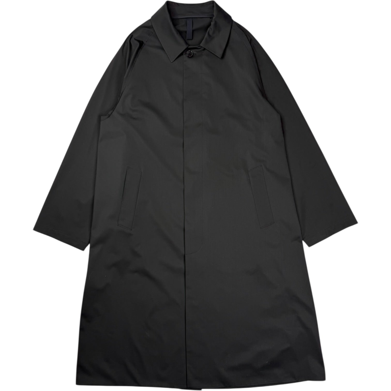 New Coats – Cueva