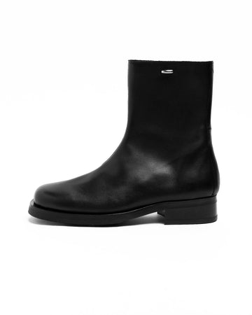 Camion Boot Black Leather