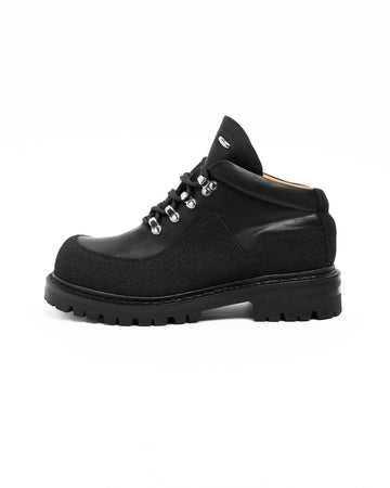Quest Boot Black Tensile Cattle Hide