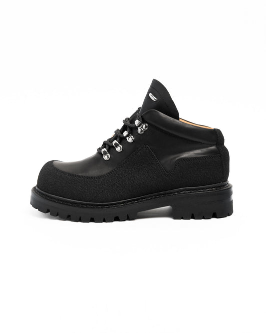 Quest Boot Black Tensile Cattle Hide