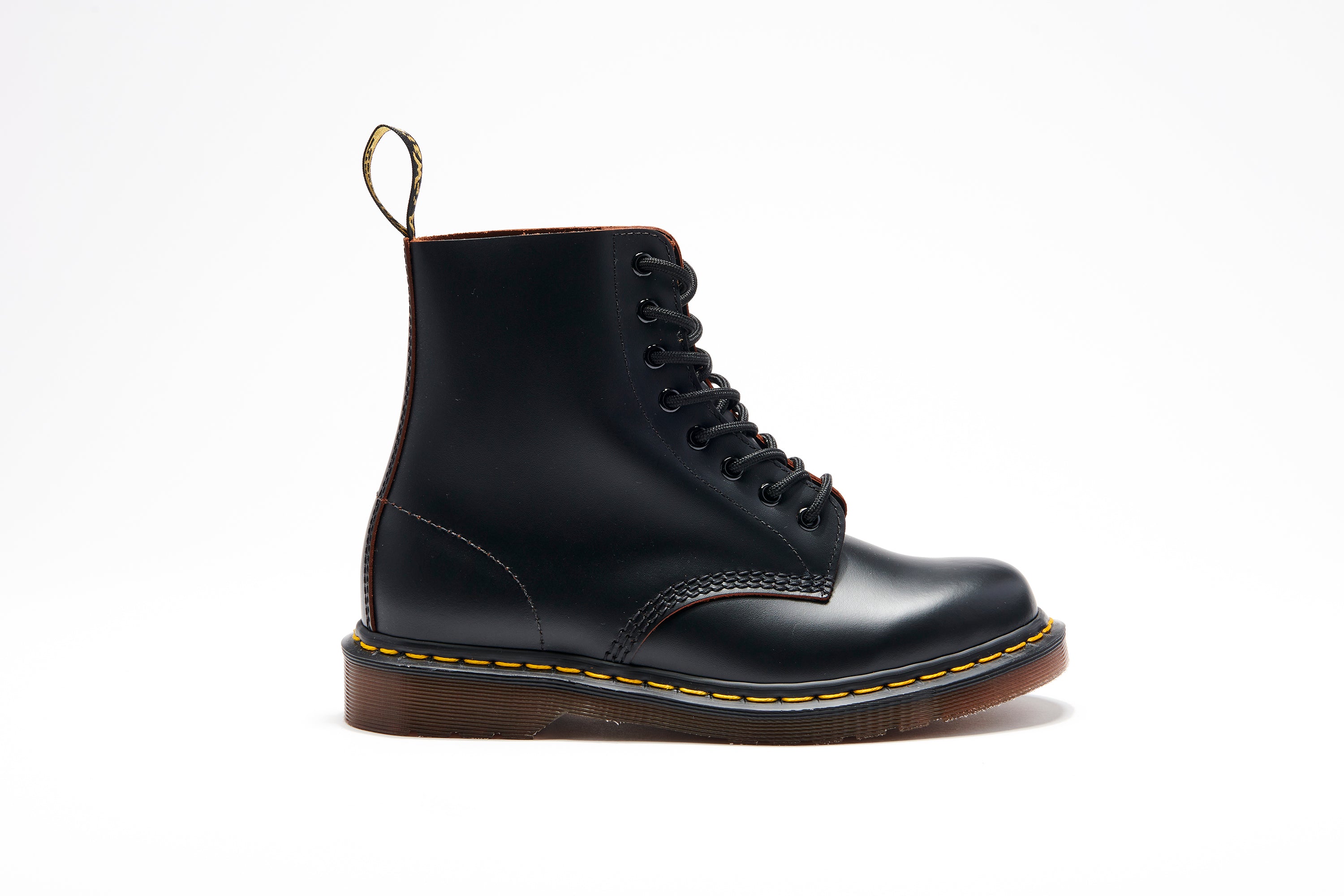 Black 8 eyelet Boot Heritage Fit 1460 Made in England Cueva